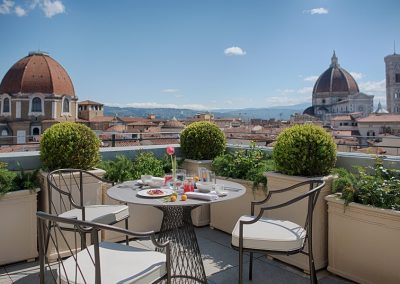 HOTEL DI LUSSO CON VISTA